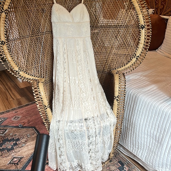 Solitaire Boho Lace Maxi Dress Size S - Picture 1 of 7